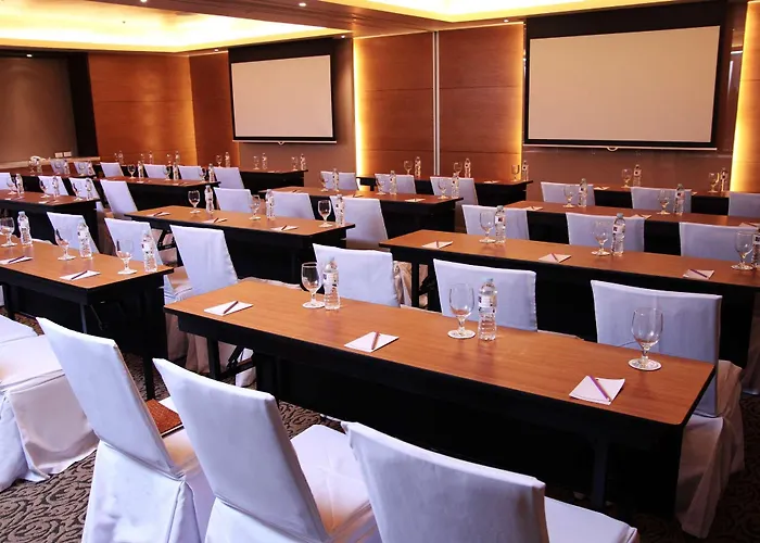 Quest & Conference Center Cebu Stadt