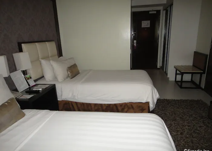 Hotel Quest & Conference Center