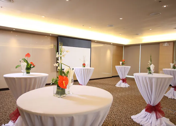 Quest & Conference Center Hotel Cebu