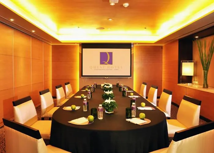 Quest & Conference Center 3* Cebu