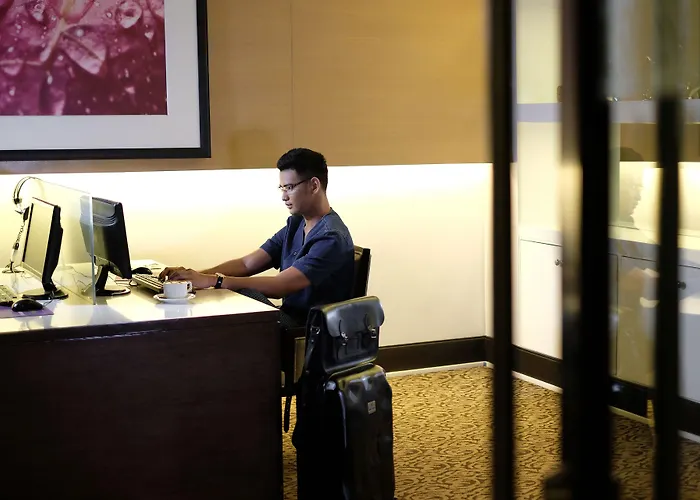 Quest & Conference Center Hotel