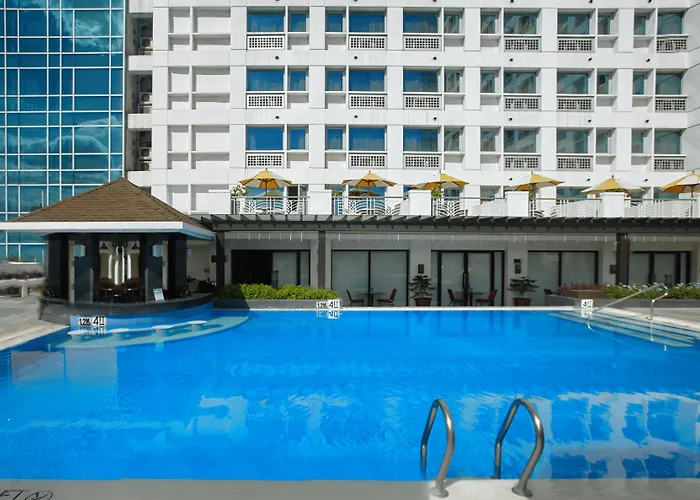 Hotel Quest & Conference Center 3*