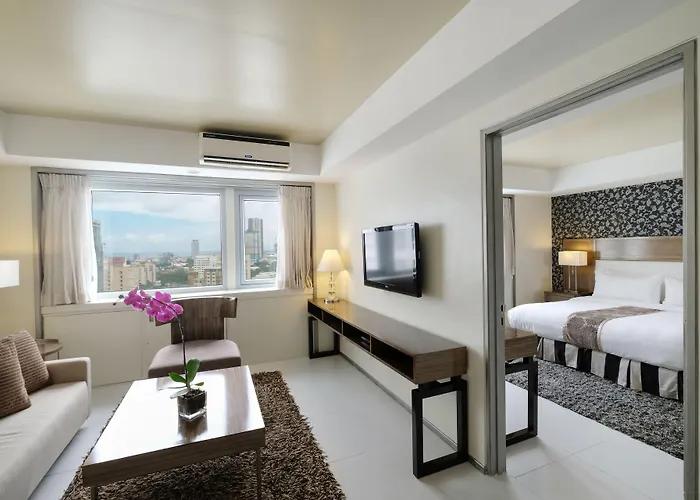 Quest & Conference Center Hotel 3*