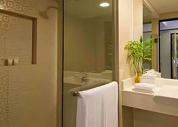 Quest & Conference Center Hotel 3*